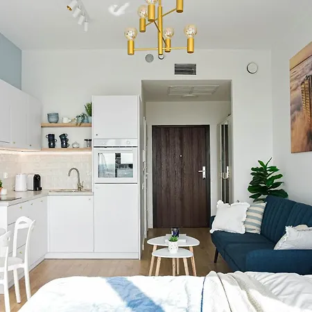 Heaven Hanza Tower 17th Floor Apartment