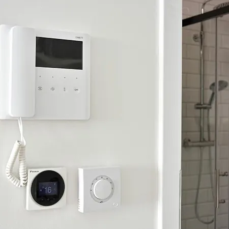 Heaven Hanza Tower 17th Floor