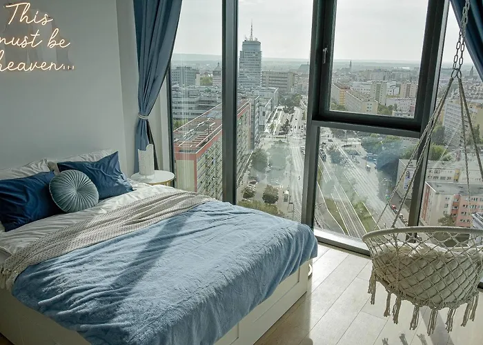 Heaven Hanza Tower 17th Floor